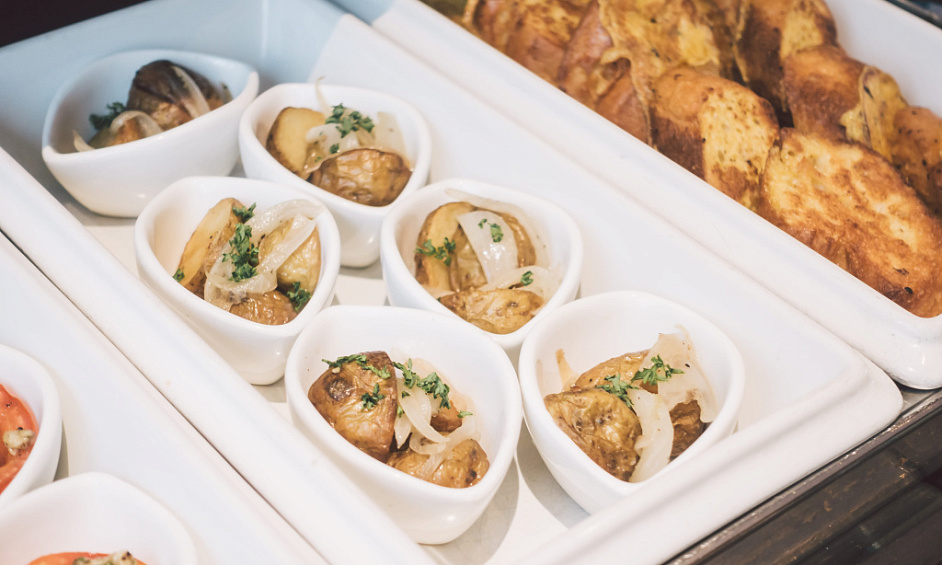 Sale of catering prepared dishes in a chic Paris neighborhood 1