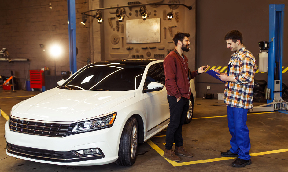 Sale of automobile garage of 600m² in Vichy 03200 1