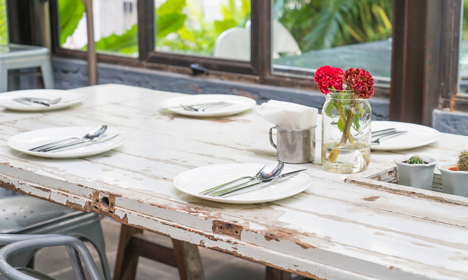 Sale of restaurant business on a busy street in Lyon 69001 1