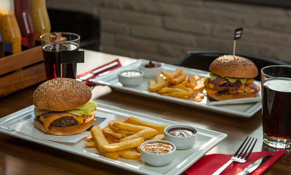 Open fast food burgers Toulouse 1