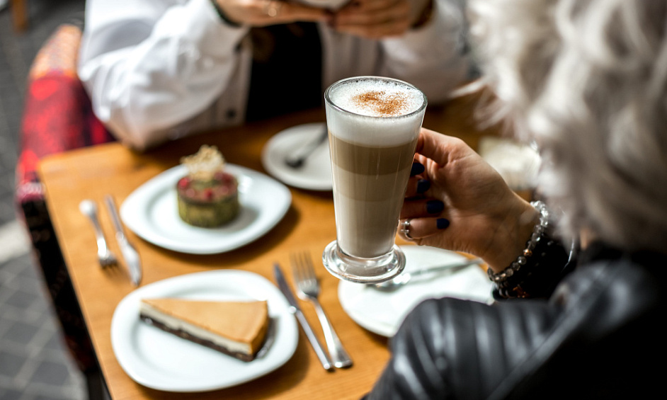 Bar/café for sale with Licence IV in Paris 75018 La Fourche 1