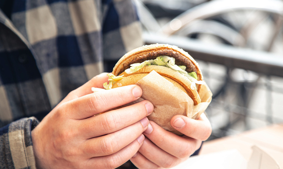 AV FDC burgers in the Marché du Lez in Montpellier 1