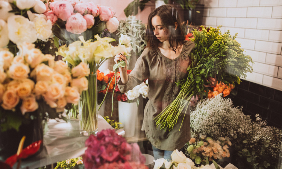 Flower shop for sale on a shopping street in Savoie 1
