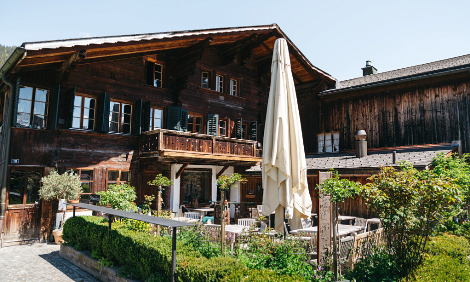 Charming inn for sale on the Hauteville plateau 1