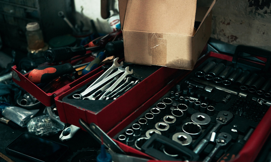 Mechanical garage for sale 45 min from Clermont Fd 1