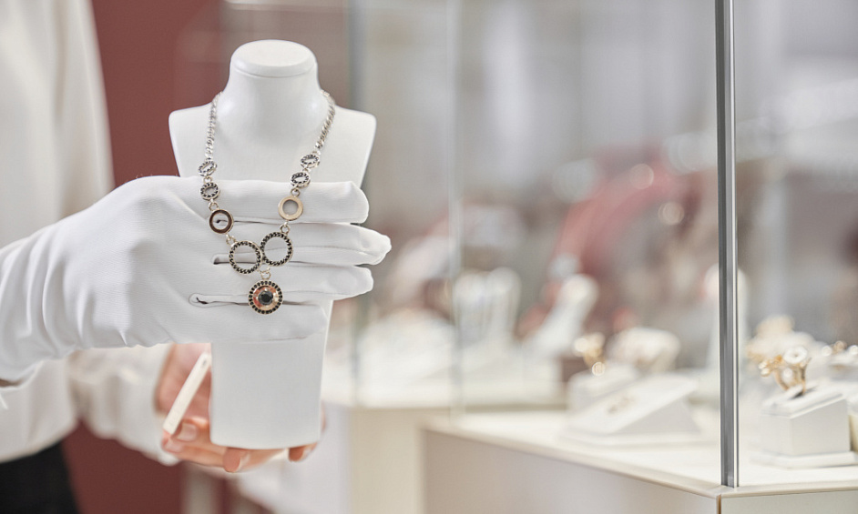 Jewelry concept store for sale in Champeix 1