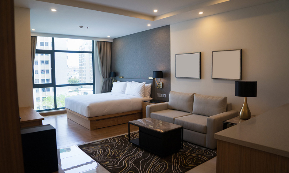 Sale hotel restaurant 10 rooms in Paris 1