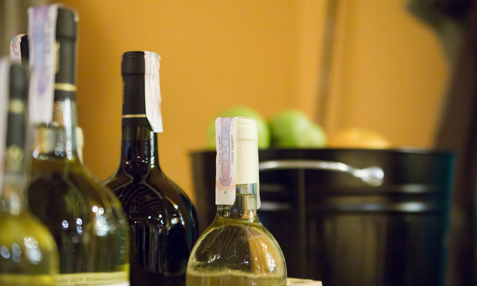 Sale of wine bar business in Clermont Fd 1