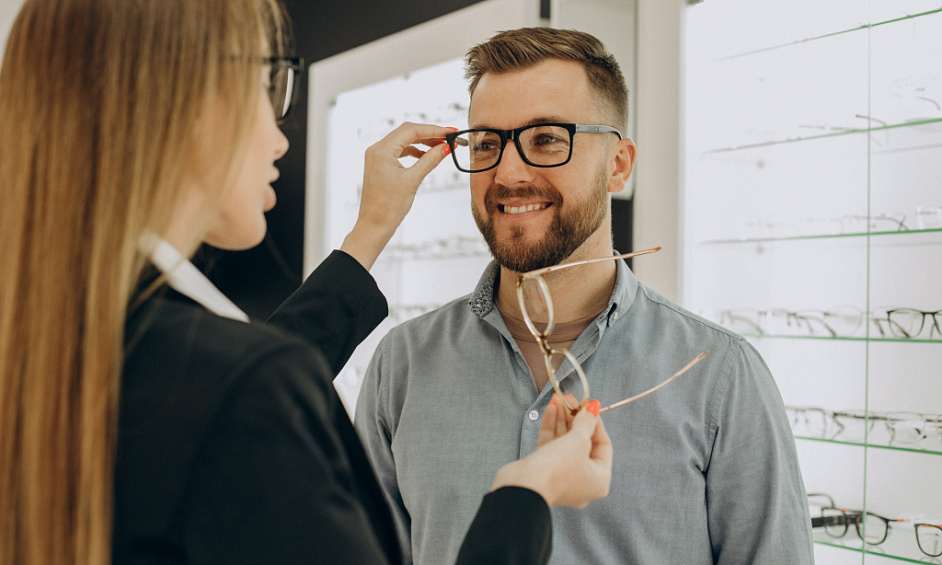 Sale of business (FDC) — optician's shop in central Nantes 1