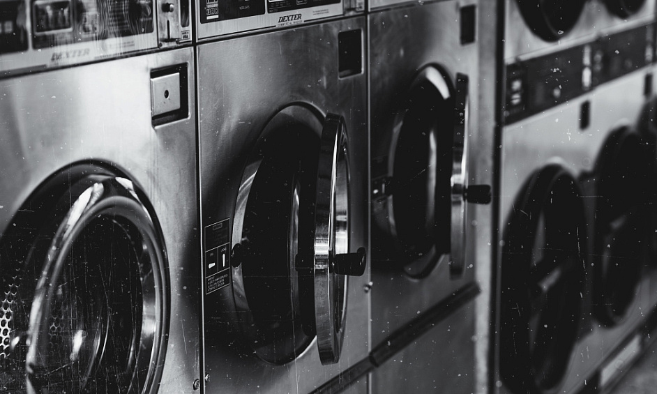 Dry cleaning and laundromat for sale in Val-de-Marne 94170 1
