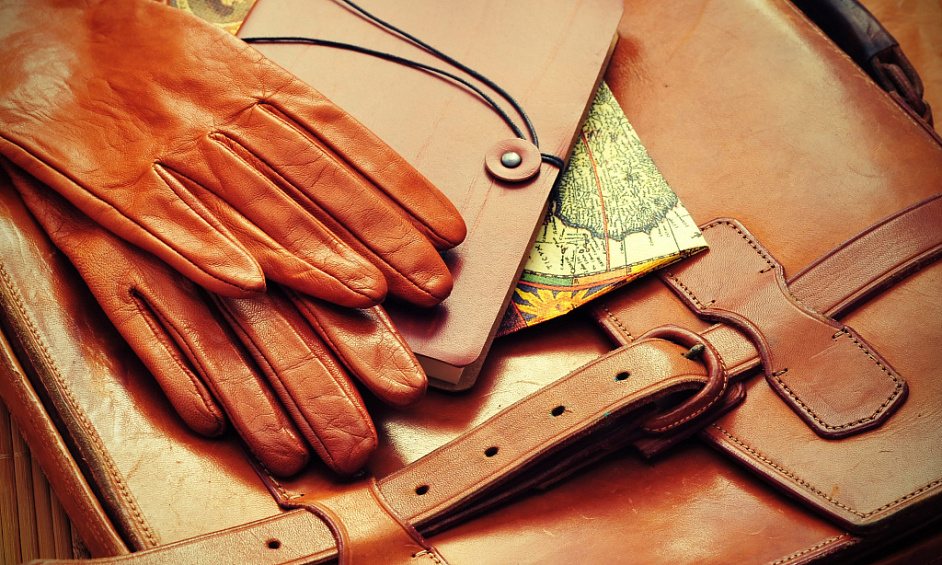 Manufacture of travel articles, leather goods 69 1