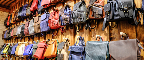 Fancy Goods Shops for sale in Clermont-Ferrand 155054