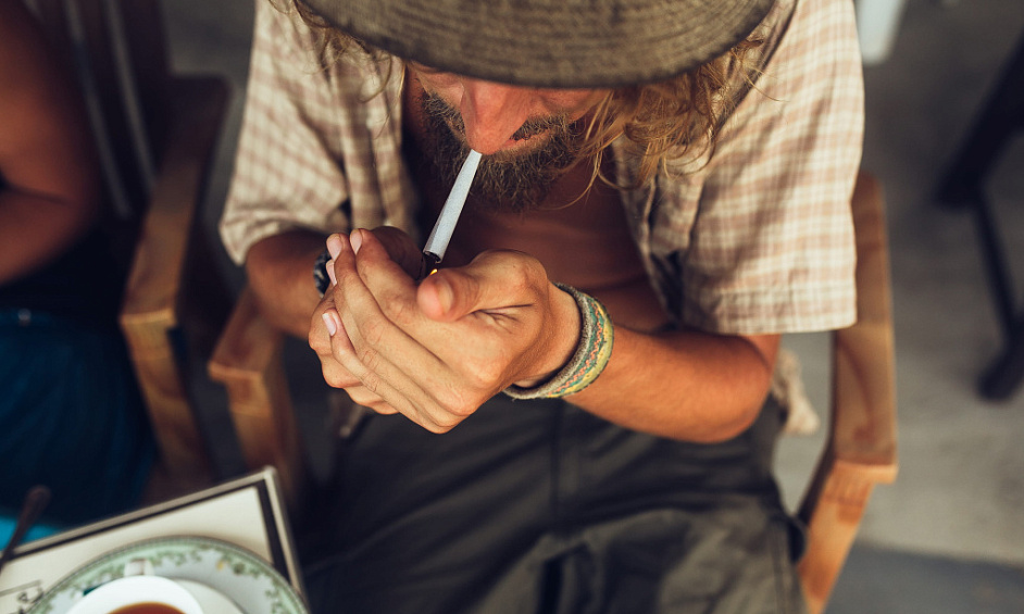 Sale FDC tobacco lotto lottery FDJ in Paris centre 1