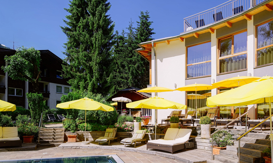 Hotel for sale ** 38 rooms with restaurant in Rochefort 1 Hotel for sale ** 38 rooms with restaurant in Rochefort 1
