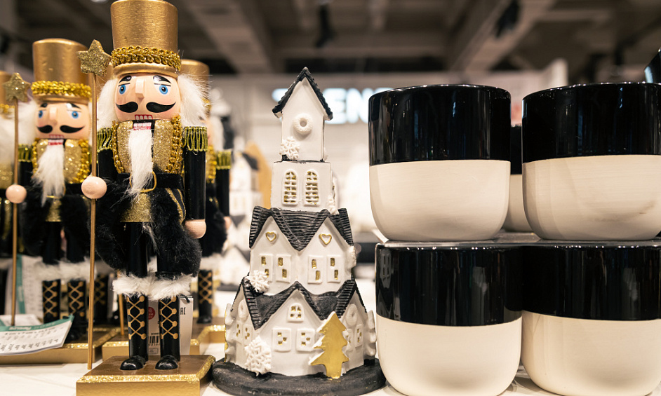 Sale FDC decoration gifts Valence pedestrian center 1