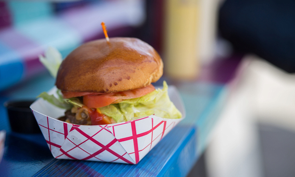 AV FDC burgers in the Marché du Lez in Montpellier 1