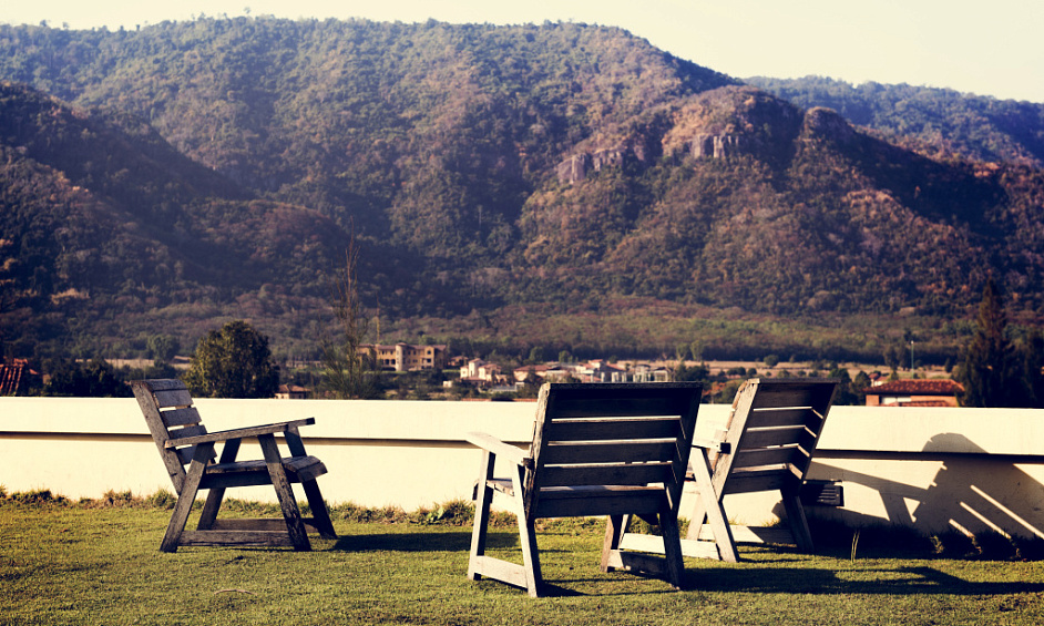 Inn for sale 600m² surrounded by nature in South Annecy 1