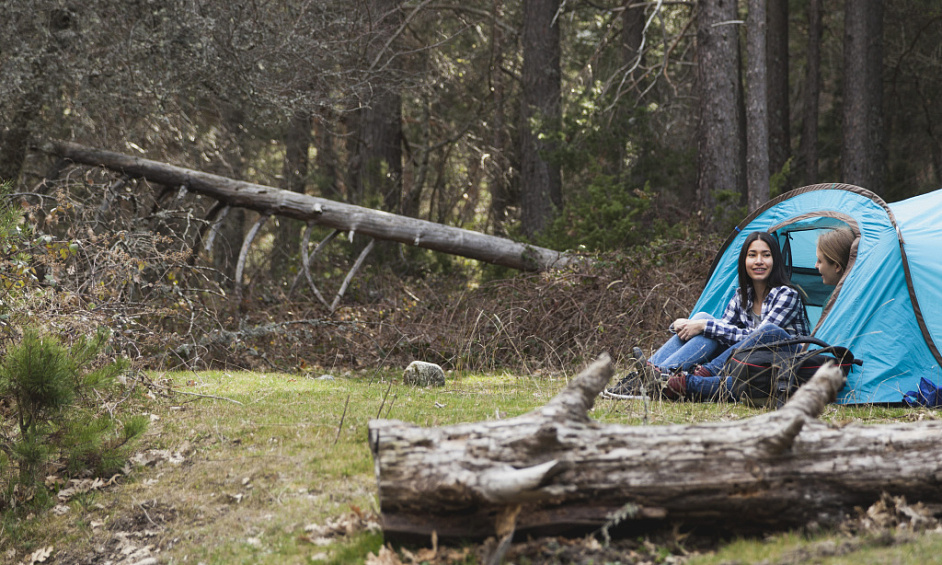 Campsite*** JEWEL on the banks of a river 1