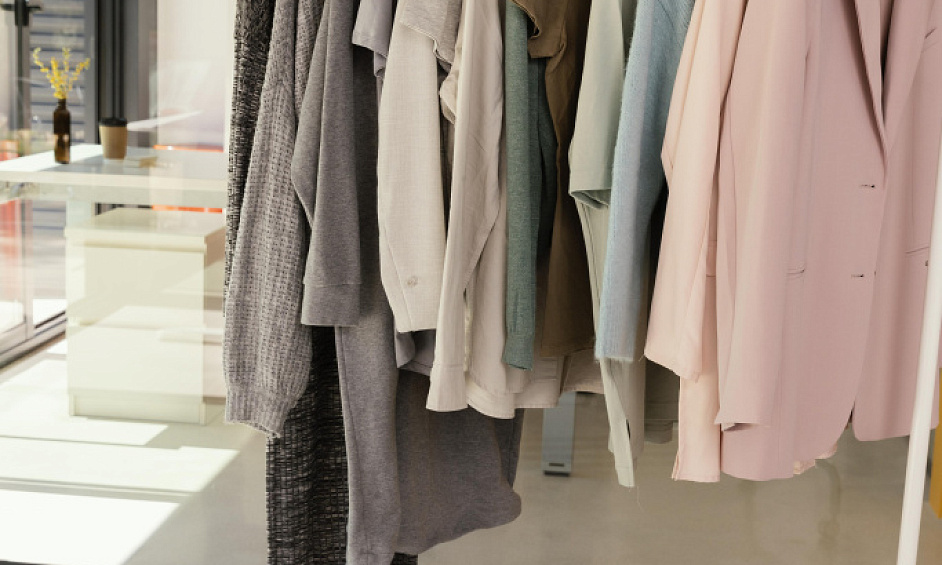 Sale of children's ready-to-wear business 75011 Paris Roquette 1