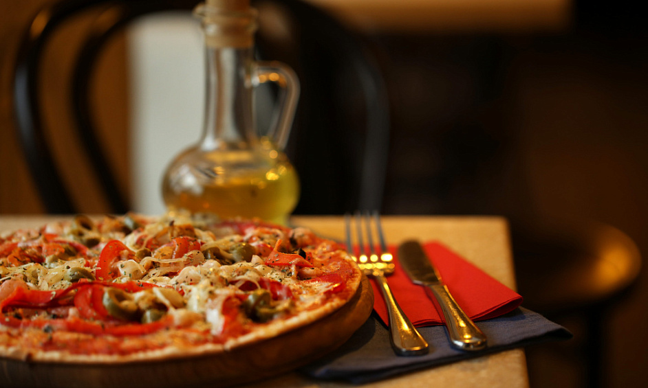Pizzeria Trattoria Revenue 400K€ Bargain Price 235K€ 1 Pizzeria Trattoria Revenue 400K€ Bargain Price 235K€ 1