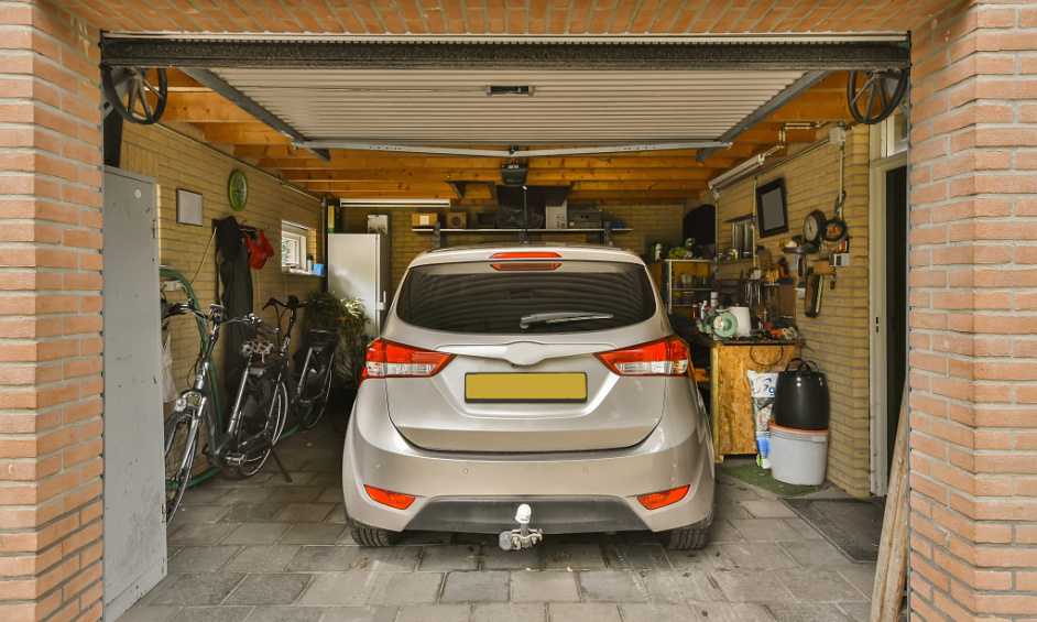 Car garage for sale in Estrées Saint Denis 1