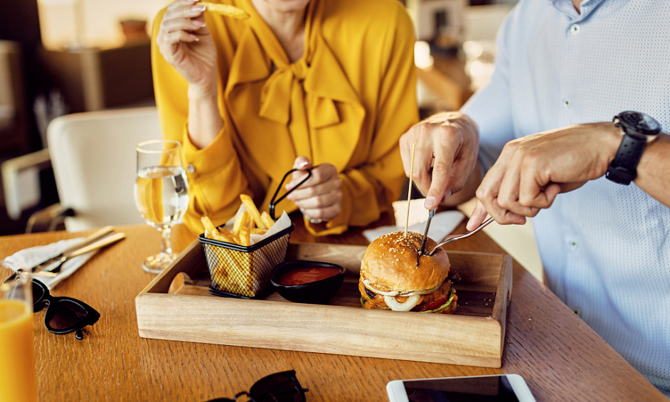 For sale fast-food restaurant hood Class IV liquor license Paris 75011 1 For sale fast-food restaurant hood Class IV liquor license Paris 75011 1