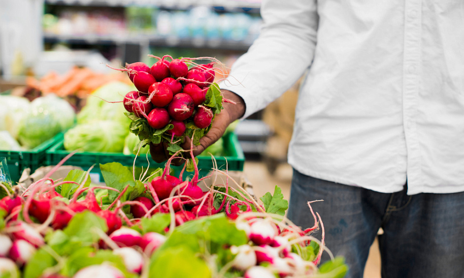 For sale grocery and fresh produce shop coastal Ille-et-Vilaine 1