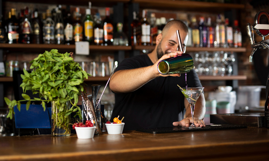 Sale of a corner bar-brasserie on Paris's Left Bank 1