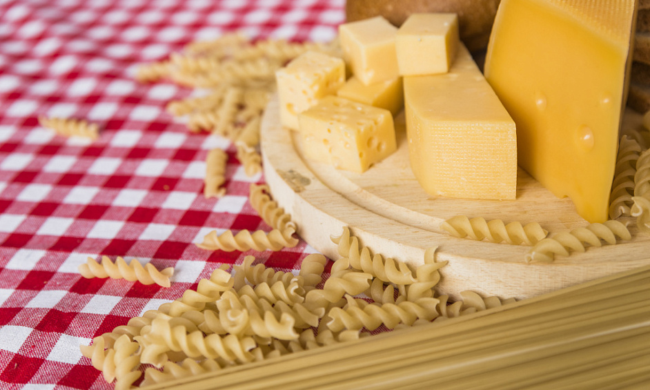 Renowned cheese shop for sale in central Vichy 1