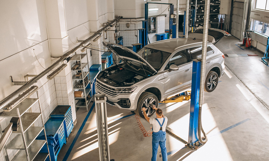 For sale automotive garage in the outskirts of Bordeaux 1