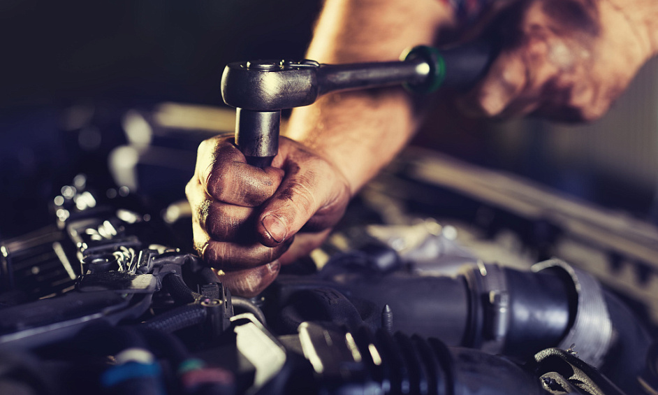 AV garage body shop vehicle sales in Cagnes 1