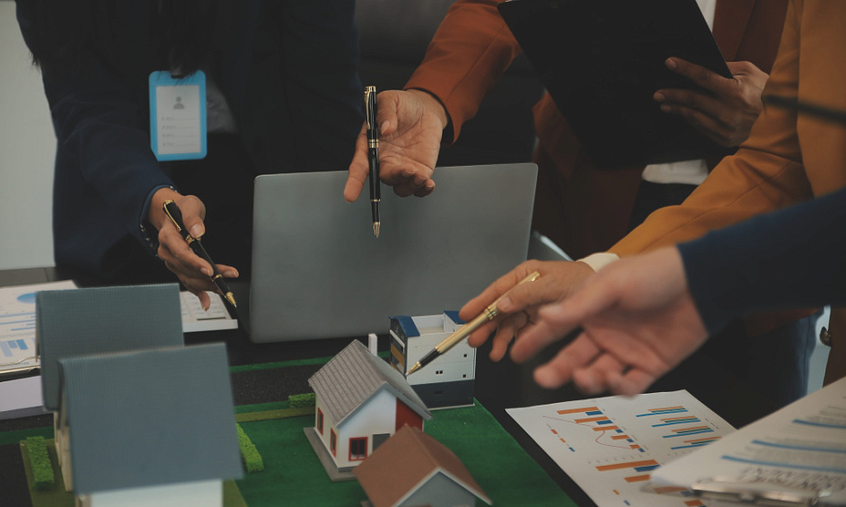 Creation of a real estate agency in the 68 1